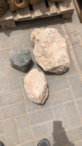 Mixed Size Stone 3pcs